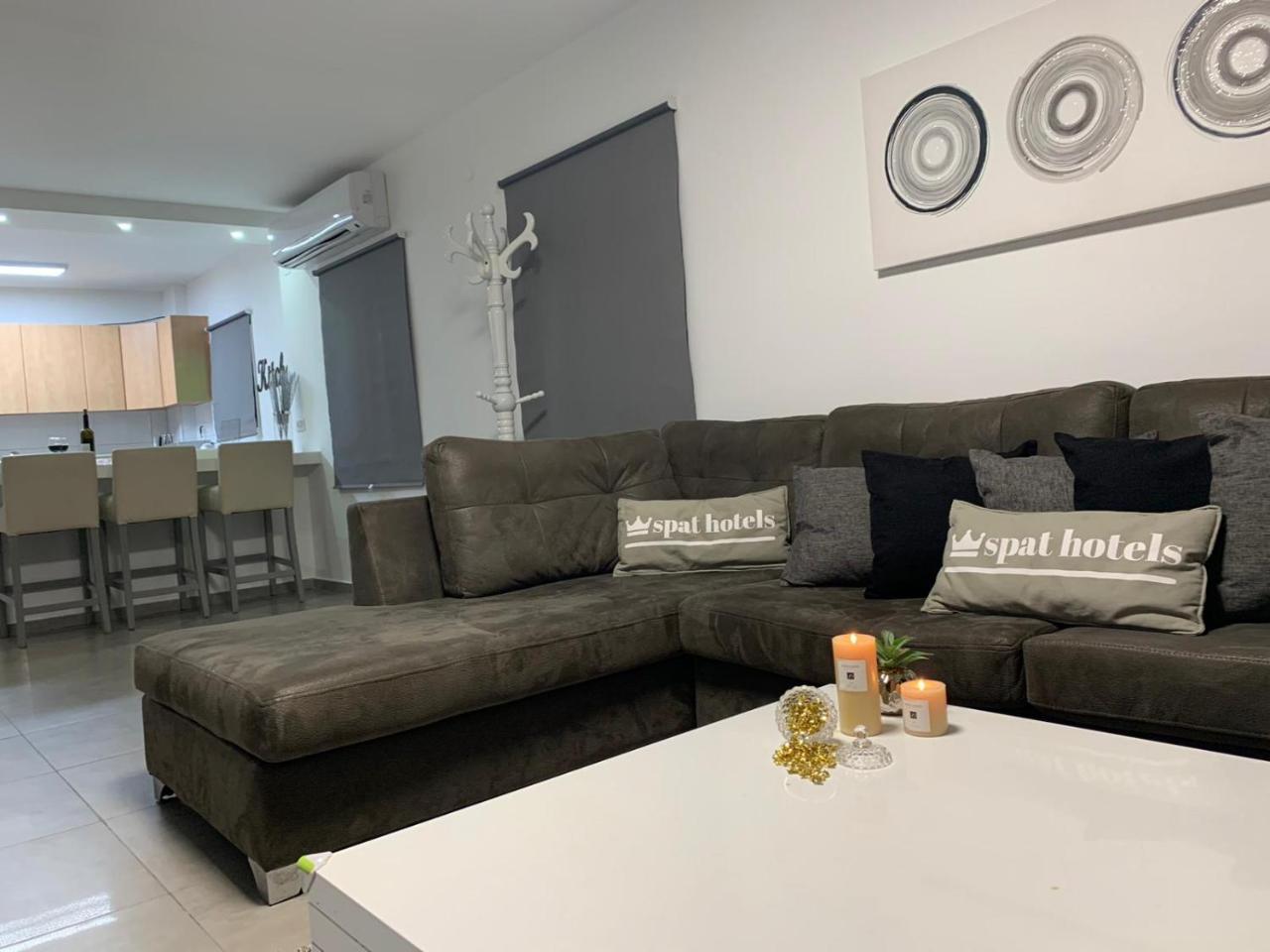 Spat Apartments Bat Yam Exterior foto